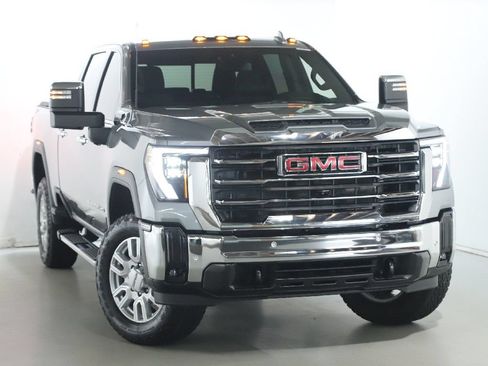 Used 2024 GMC Sierra 3500 SLT w/ SLT Premium Package AWD/4WD image 2