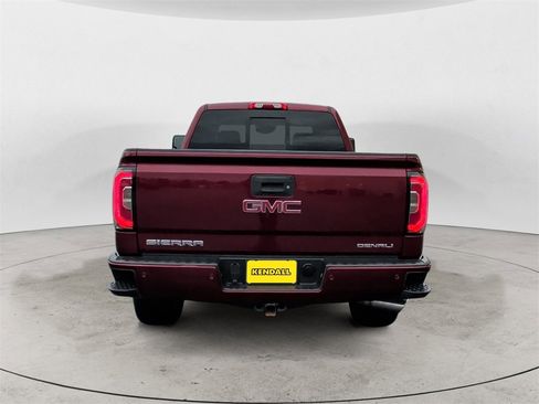 Used 2017 GMC Sierra 1500 Denali image 4