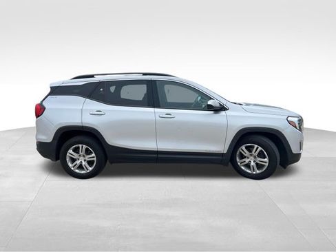 Used 2020 GMC Terrain SLE w/ Driver Convenience Package FWD image 7