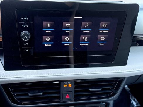 Used 2025 Volkswagen Taos S FWD image 19