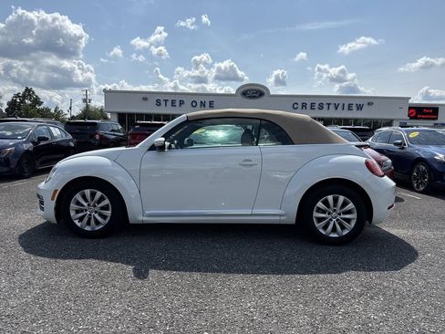Used 2017 Volkswagen Beetle 1.8T S FWD image 4