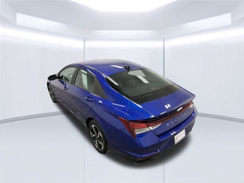 Used 2023 Hyundai Elantra SEL w/ Convenience Package FWD image 37