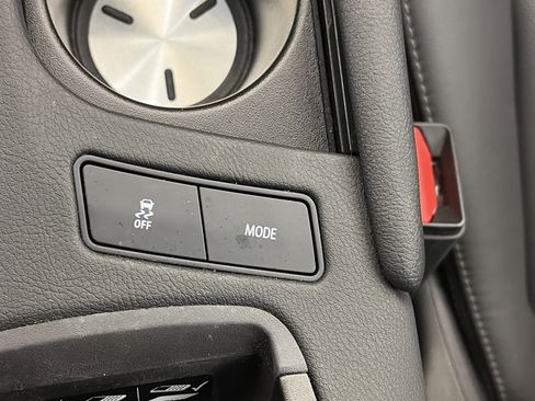 Certified 2023 Cadillac XT6 Premium Luxury w/ LPO, Floor Liner Package image 32