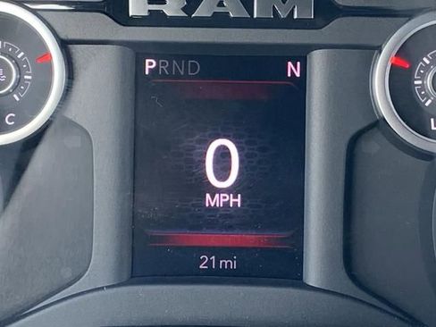 New 2026 RAM 2500 Big Horn AWD/4WD image 32