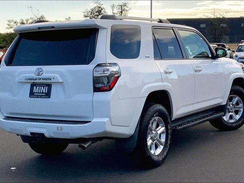 Used 2019 Toyota 4Runner SR5 image 11