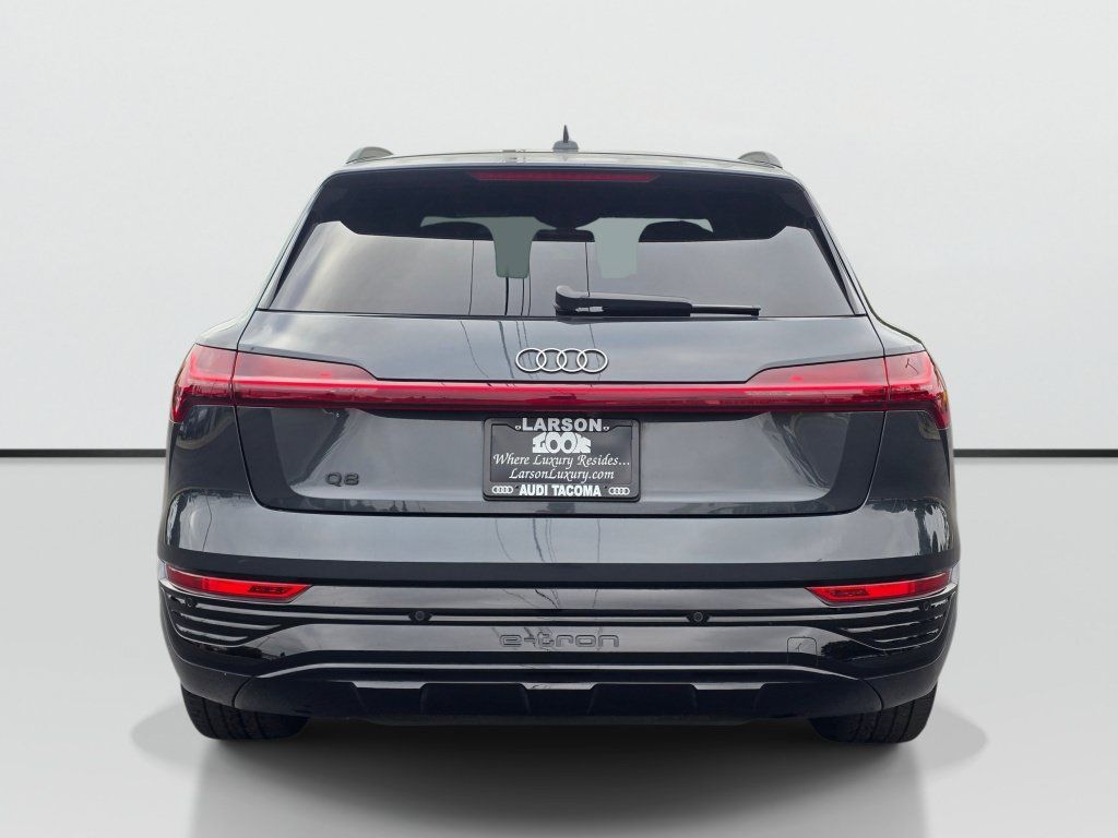 Used 2024 Audi Q8 e-tron Prestige w/ Prestige Package AWD/4WD image 4