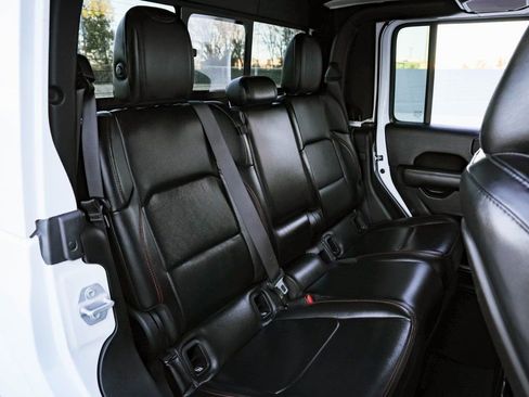 Used 2020 Jeep Gladiator Rubicon AWD/4WD image 28