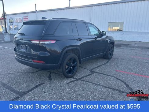 Used 2025 Jeep Grand Cherokee Limited w/ Luxury Tech Group II AWD/4WD image 6