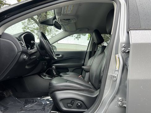 Used 2019 Jeep Compass Limited AWD/4WD image 26