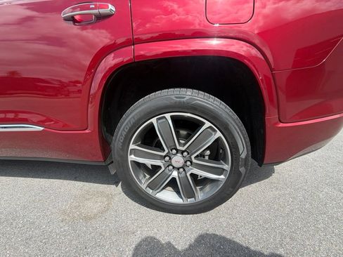 Used 2019 GMC Acadia Denali w/ Technology Package FWD image 18