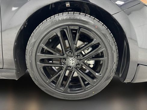 Used 2025 Toyota Camry SE FWD image 10
