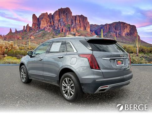 Used 2022 Cadillac XT5 Premium Luxury FWD image 4