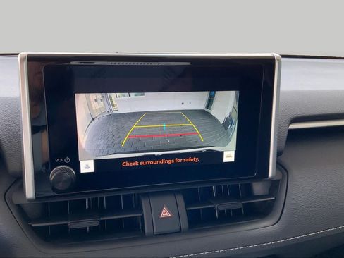 Used 2025 Toyota RAV4 LE FWD image 29