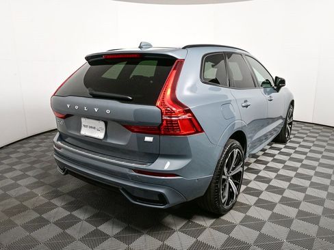 Used 2022 Volvo XC60 T8 R-Design w/ Advanced Package image 27