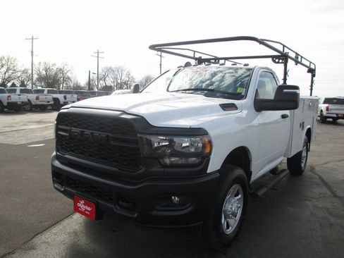 Used 2024 RAM 3500 Tradesman w/ Safety Group image 14