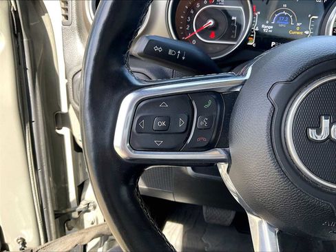 Used 2021 Jeep Wrangler Unlimited Rubicon AWD/4WD image 18