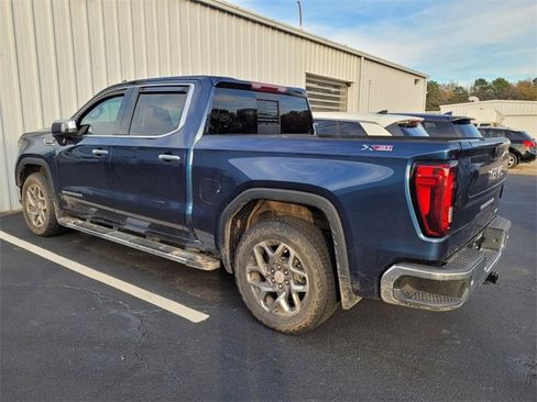 Used 2022 GMC Sierra 1500 SLT w/ SLT Premium Plus Package image 4