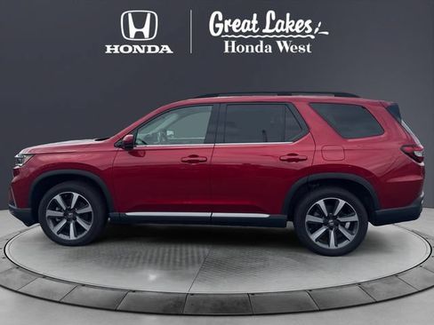 Certified 2025 Honda Pilot Touring image 2