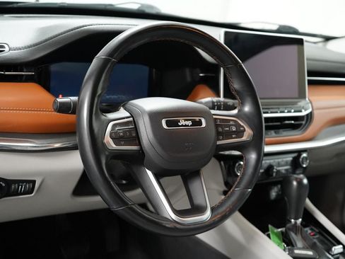 Used 2022 Jeep Compass Limited w/ Elite Group AWD/4WD image 12