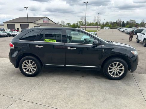 Used 2014 Lincoln MKX AWD w/ Equipment Group 101A image 4