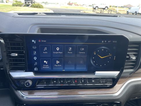 Used 2023 Chevrolet Silverado 1500 RST AWD/4WD image 12