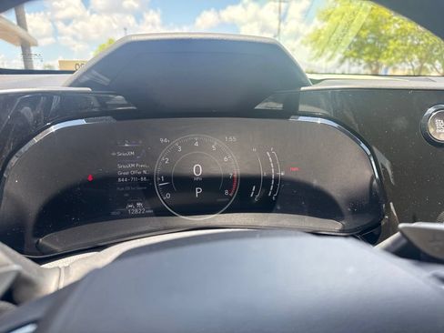 Certified 2025 Lexus NX 250 FWD w/ Towing Package (2000 Lbs) image 6
