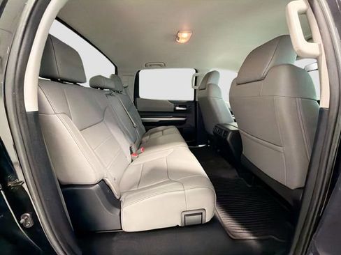 Used 2014 Toyota Tundra Limited w/ Limited Premium Package AWD/4WD image 24