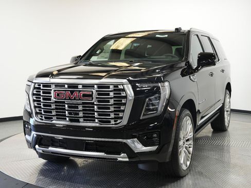 New 2026 GMC Yukon Denali w/ Denali Reserve Package AWD/4WD image 3