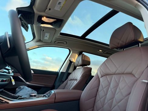 New 2026 BMW X7 xDrive40i image 17