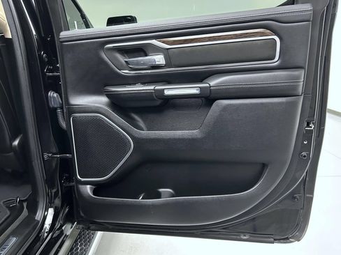 Used 2020 RAM 1500 Laramie AWD/4WD image 17