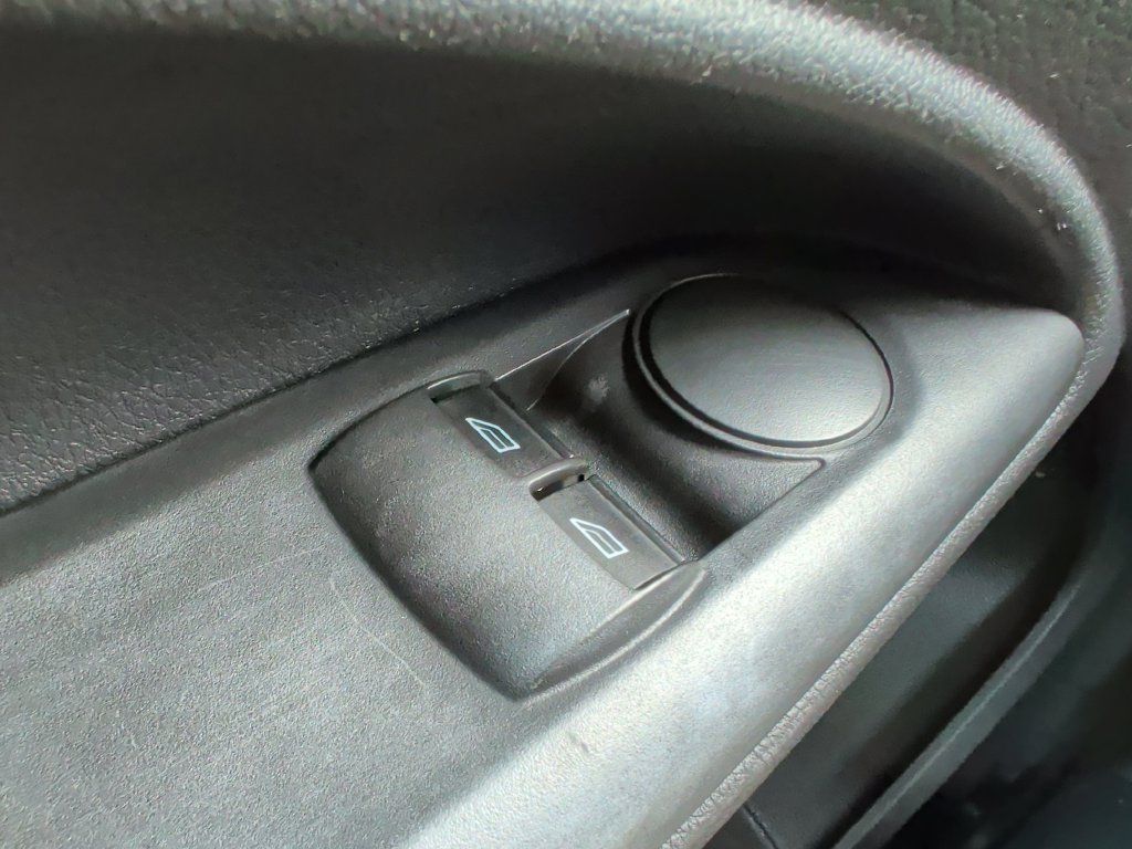 Used 2016 Ford Transit Connect XL FWD image 23
