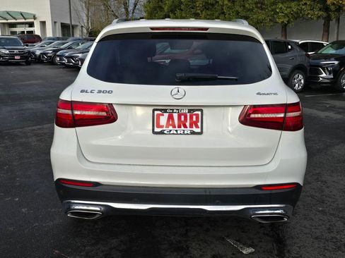 Used 2017 Mercedes-Benz GLC 300 4MATIC image 4