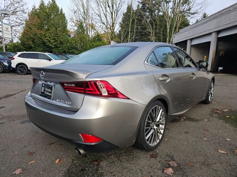 Used 2016 Lexus IS 300 AWD w/ Navigation System Package image 7