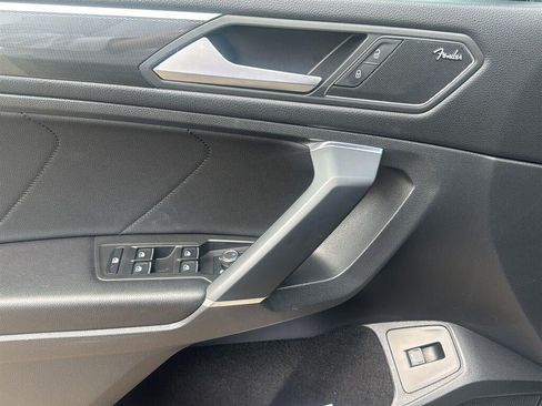 Used 2020 Volkswagen Tiguan SEL Premium R-Line AWD/4WD image 26