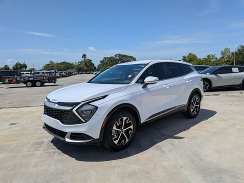 Certified 2023 Kia Sportage EX FWD image 4