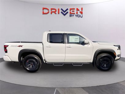 New 2026 Nissan Frontier PRO-4X w/ Pro-4x Convenience Package