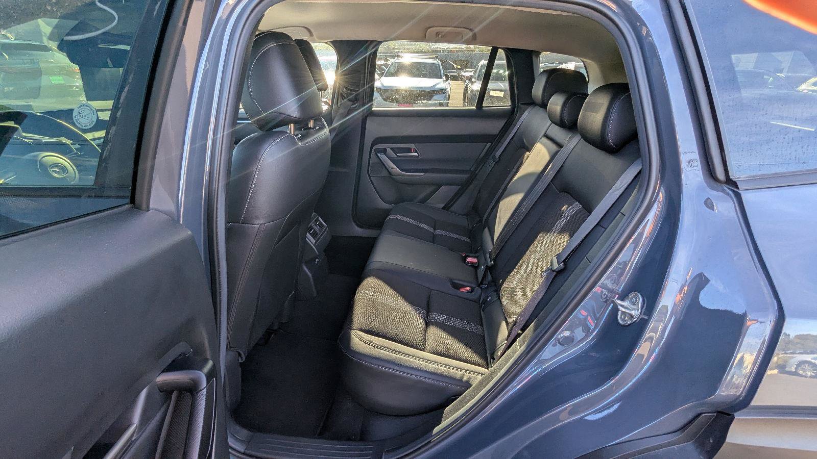 Used 2025 MAZDA CX-50 AWD 2.5 S w/ Preferred Package image 12