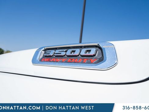 Used 2024 RAM 3500 Tradesman w/ Chrome Appearance Group AWD/4WD image 33