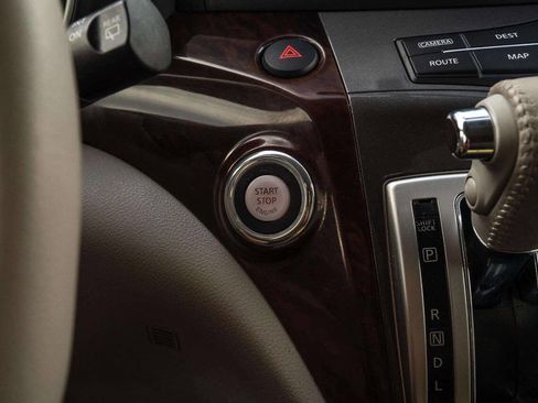 Used 2015 Nissan Quest Platinum image 21