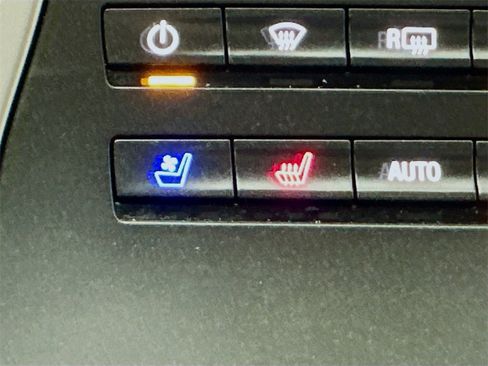 Used 2020 Lincoln Nautilus Reserve w/ Equipment Group 201A image 24