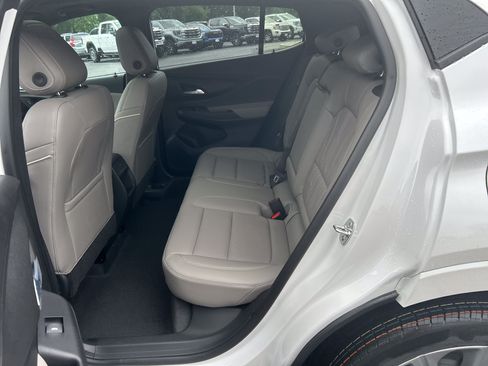 New 2026 Buick Envista Sport Touring FWD image 25