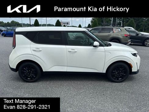 Used 2023 Kia Soul LX FWD image 8