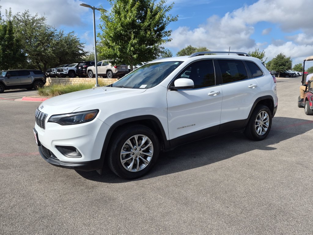Used 2021 Jeep Cherokee Latitude Lux FWD image 3