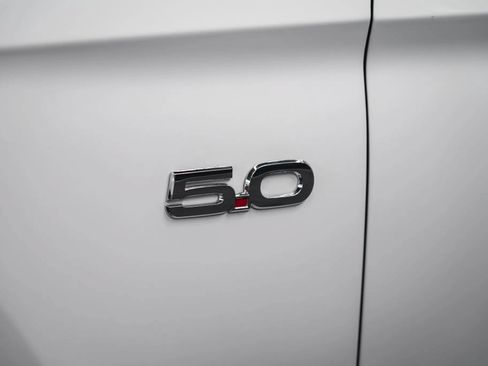 Used 2015 Ford Mustang GT Premium RWD image 5