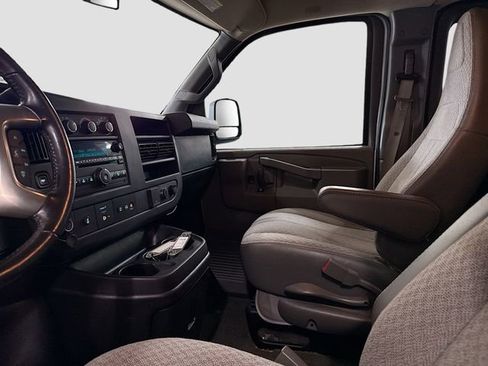 Used 2016 Chevrolet Express 3500 LT w/ LT Preferred Equipment Group image 21