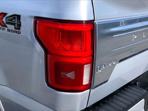 Used 2018 Ford F150 Platinum w/ Equipment Group 701A Luxury AWD/4WD image 25