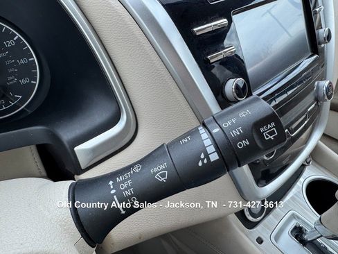 Used 2015 Nissan Murano S FWD image 16