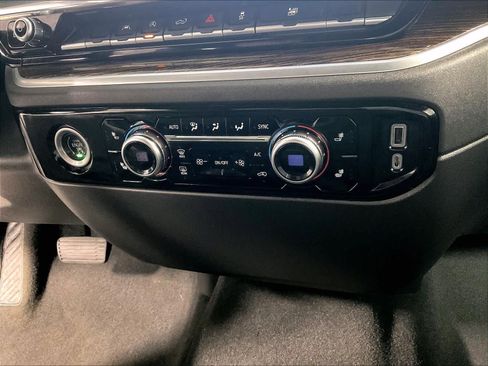 Used 2022 GMC Sierra 1500 Elevation image 26