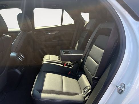 Used 2024 Chevrolet Blazer EV LT AWD/4WD image 12
