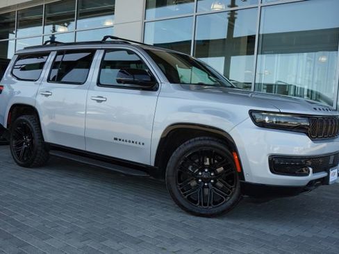 Used 2024 Jeep Wagoneer Series II w/ Convenience Group I image 1